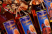 Europe, austria, austrian, wolfgangsee, austrian alps, alp, alps, st wolfgang, ferien, ferien region, christmas, christmas scene, christmas scenes, bottle, bottles, glass, glass bottle, glass bottles, alcohol, punch, bottle, bottles, glass, glass bottle, glass bottles, alcohol, FF25,