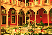 Europe, spain, spanish, seville, sevilla, architecture, antigua, audiencia, antigua audiencia, balcony, balconies, courtyard, couryards, arch, arches, archway, archways, fountain, fountains, FF25,