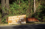 Australia, New South Wales, sign, signs, forest, forests, littered, litter, litters, littering, rubbish, garbage, pollution, pollute, pollutes, polluting.