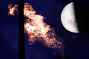 Australia, New South Wales, granville, refinery, refineries, gas, tank, tanks, storage tank, storage tanks, burn, burns, burning, flame, flames, moon, the moon, CS34,