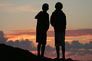 Australia, qld, queensland, currumbin, coast, coasts, coastline, coastlines, people, child, children, boy, boys, male, males, silhouette, silhouettes.
