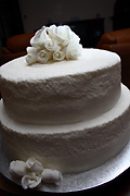 Marriage, marriages, wedding, weddings, food, cake, cakes, wedding cake, wedding cakes, icing, iced, rose, roses, ceremony, ceremonies.