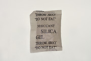Sign, signs, packet, packets, packaging, silica, gel, silica gel, warning, warning sign, warning signs, danger, dangerous, poison, poisons, poisonous, humidity, bag, bags, paper.
