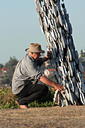 Australia, New South Wales, sydney, bondi, bondi beach, art, exhibition, exhibitions, art, art exhibition, art exhibitions, sculpture, sculptures, sculptures by the sea, sculptures by the sea exhibition, artist, artists, man, men, male, males, people, hat, hats.