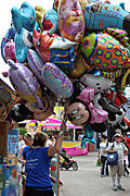 Australia, New South Wales, sydney, easter show, easter shows, royal easter show, royal easter shows, show, shows, entertainment, gas, balloon, balloons, people.