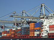 France, havre, le havre, normandy, port, ports, seine, river seine, english channel, river, rivers, crane, cranes, machinery, transport, transportation, vehicle, vehicles, ship, ships, shipping, vessel, vessels, container, containers, container ship, container ships, containerization, cargo, cargo ship, cargo ships, harbour, harbours, container, containers, shipping container, shipping containers, box, boxes, dock, docks, docked, dockyard, dockyards, AB67,