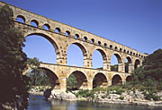 Europe, france, aqueduct, aqueducts, roman, romans, empire, empires, roman empire, arch, arches, archway, archways, water, water supply, water supplies, valley, valleys, river, rivers, AB67,