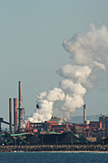 Australia, New South Wales, coal, wollongong, port, ports, kembla, port kemba, industry, smoke, pollution, pollute, pollutes, polluting, chimney, chimneys, factory, factories.