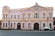 Australia, wa, western australia, kalgoorlie, road, roads, sealed, sealed road, sealed roads, town hall, town halls, hall, halls.