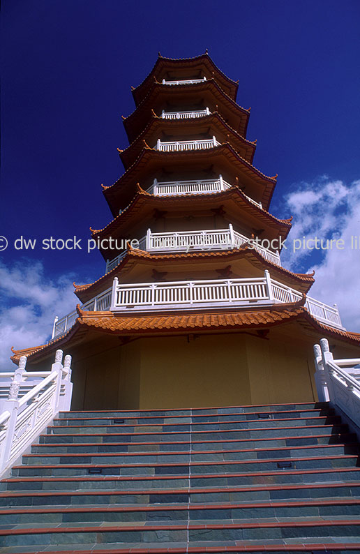 stock photo image: Australia, New South Wales, temple, temples, buddhist, buddhism, wollongong, berkeley, architecture, religion, religious, religious building, religious buildings, nan tien, nan tien temple, fokuangshan, fokuangshan nan tien temple, pagoda, pagodas, step, steps.