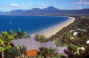 Australia, Qld, Queensland, port douglas, 4 mile beach, four mile beach, beach, beaches, australian beach, house, houses, housing, australian beaches, qld beach, qld beaches, queensland beach, queensland beaches, coast, coasts, coastal, coastline, coastlines, seashore, seashores, shoreline, shorelines, water, palm tree, palm trees, palm, DFF, DFFBCHS.