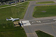 England, london, heathrow, heathrow airport, plane, planes, aeroplane, aerogplanes, aircraft, aircrafts, runway, runways, aerial, aerials, AB71,