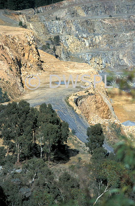 stock photo image: Australia, SA, South Australia, Adelaide, Adelaide hills, quarry, quarries, mine, mines, open-pit, open-pit mine, open-pit mines, open-pit operation, open-pit operations.