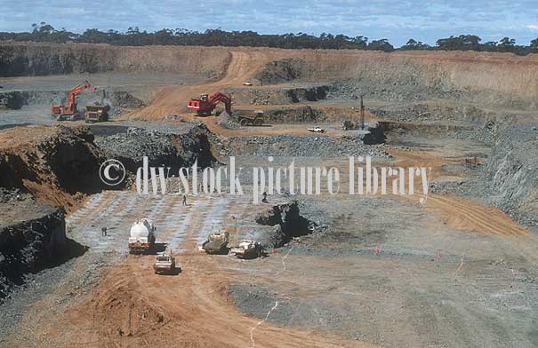 stock photo image: Australia, WA, Western Australia, mine, mines, mining, goldfields, gold mine, gold mines, gold mining, Kalgoorlie, Boulder, open cut, open cut mine, open cut mines, open cut mining.