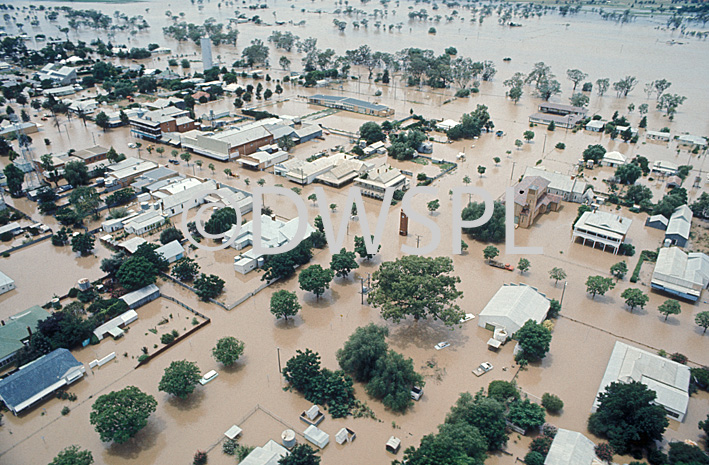 stock photo image: Climate, disaster, disasters, natural disaster, natural disasters, weather, flood, floods, flooding, flooded, river, rivers, water, namoi river, wee waa, aerial, aerials, farm land, farming land, rural, rural scene, rural scenes, nsw, new South Wales, australia, aerial, aerials.