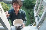 Man, Men, Male, Males, Occupation, Occupations, painter, painters, house painter, house painters, paint, paints, painting, paint tin, paint tins, window, windows, renovate, renovates, renovating, house, houses, house renovation, house renovating, decorate, decorating, tin, tins, Australia, Sport pictures, Sports, balloon images, hot air balloons