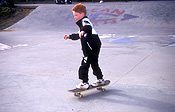Sport pictures, Sports, skateboard, skateboards, skateboarding, skateboard rider, skateboard riders, CHILD, CHILDREN, male, males, boy, boys.