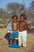 Australia, Anmatyerr, anmatyerr country, community, communities, australian, australian people, child, Children, young child, young children, friend, friends, aborigine, aborigines, aboriginal, aboriginals, aboriginal child, aboriginal children, aborigine child, aborigine children, indigenous, indigenous people, Yuwelamu, Mount Allan, Nt, Northern Territory, outback, australian outback, outback australia, desert, deserts.