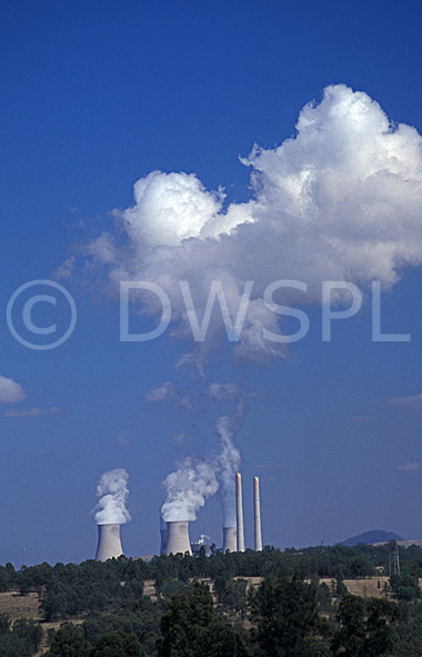 stock photo image: Energy, Energy supply, Energy supplier, Energy suppliers, energy supplies, power station, power stations, power-station, power-stations, industry, Bayswater, Bayswater powerstation, bayswater power station, musswelbrook, musswellbrook, pollution, airpollution, air pollution.