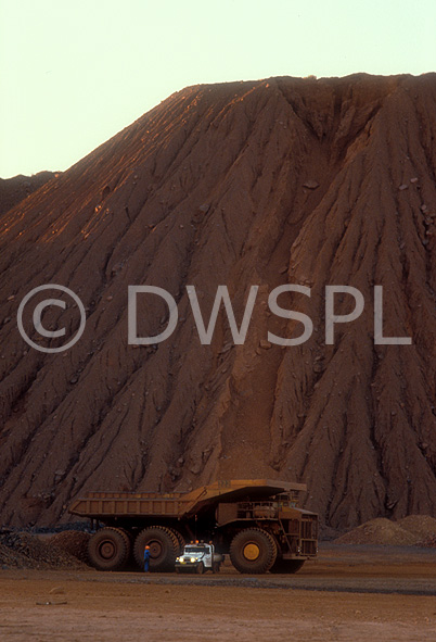 stock photo image: Australia, WA, Western Australia, MT NEWMAN, iron ore, iron-ore, mine, mines, mining, iron-ore mine, iron-ore mines, iron-ore mining, iron ore mine, iron ore mines, iron ore mining, reclaimer, reclaimers.