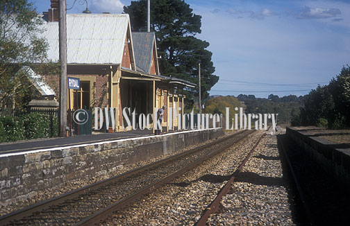 stock photo image: Transport, transportation, vehicle, vehicles, train station, train stations, railway station, railway stations, rydal, rydale railway station, rydal train station, nsw, new South Wales, Australia, platform, platforms, platform station, platform stations, railway station platform, railway station platforms, GD20,