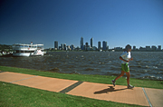 Australia, WA, Western Australia, Perth, water, jog, jogs, jogging, jogger, joggers, run, runs, running, runner, runners, people, woman, women, female, females, exercise, exercises, exercising, water, footpath, footpaths, path, paths, pathway, pathways, park, parks, FF25,