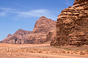 Jordan, Middle East, Middle Eastern country, Middle Eastern Countries, wadi, wadi rum, desert, deserts, cliff, cliffs, jebel, jebels.