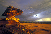 Australia, WA, Western Australia, Broome, Crab Creek, clouds, sky, skies, sky scenes, thunderstorm, thunderstorms, thunder cloud, thunder clouds, storm, storms, rock, rocks, rock structures.