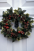 Architecture, house, houses, housing, door, doors, wreath, wreaths, christmas, christmas scene, christmas scenes.