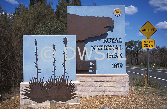 stock photo image: Sign, signs, park, parks, np, national park, national parks, royal national park, road, roads, sealed, sealed road, sealed roads.