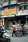 Asian, South east Asian, southeast asia, vietnam, people, hanoi, bicycle, bicycles, transport, transportation, vehicle, vehicles, cycle, cycles, shop, shops, sign, signs. retail, retail industry, industry, retail shop, retail shops, HIGH,