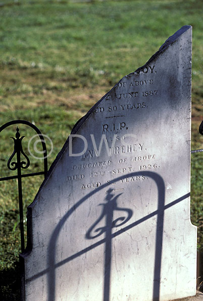 stock photo image: Australia, sa, south australia, salisbury, grave, graves, graveyard, graveyards, grave yard, grave yards, cemetery, cemeteries, headstone, headstones, head stone, head stones, gravestone, gravestones, grave stone, grave stones, tombstone, tombstones, tomb stone, tomb stones, burial, burials, burial ground, burial grounds, death, deaths, shadow, shadows.