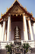 Asia, Thailand, bangkok, architecture, temple, temples, thailand temples, religion, religious building, religious buildings, wat, wats, wat suthat, pillar, pillars, column, columns.