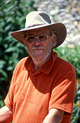 People, man, men, male, males, old man, old men, old people, elderly, elderly people, elderly man, elderly men, old, elderly, aged, portrait, portraits, hat, hats, beard, beards, glasses, spectacles, Australia, Sport pictures, Sports, balloon images, hot air balloons