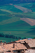 Italy, tuscany, montepulciano, house, houses, housing, roof, rooves, roofs, chimney, chimneys, rural, rural scene, rural scenes