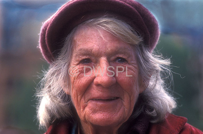 stock photo image: Australia, people, woman, women, female, females, old woman, old women, old people, elderly, elderly people, elderly woman, elderly women, old, elderly, aged, portrait, portraits, hat, hats, beret, berets.